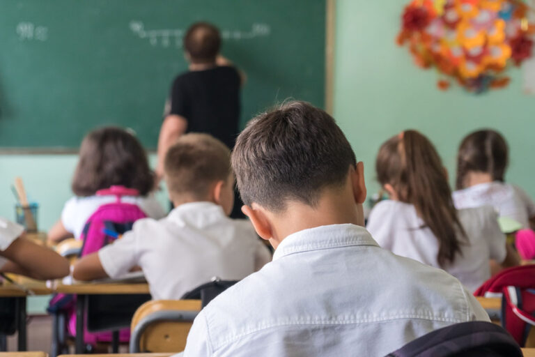 Θεσσαλονίκη: Έχει καλυφθεί η πλειονότητα των κενών θέσεων εκπαιδευτικών στην Κ. Μακεδονία δηλώνει ο Περιφερειακός Διευθυντής Εκπαίδευσης