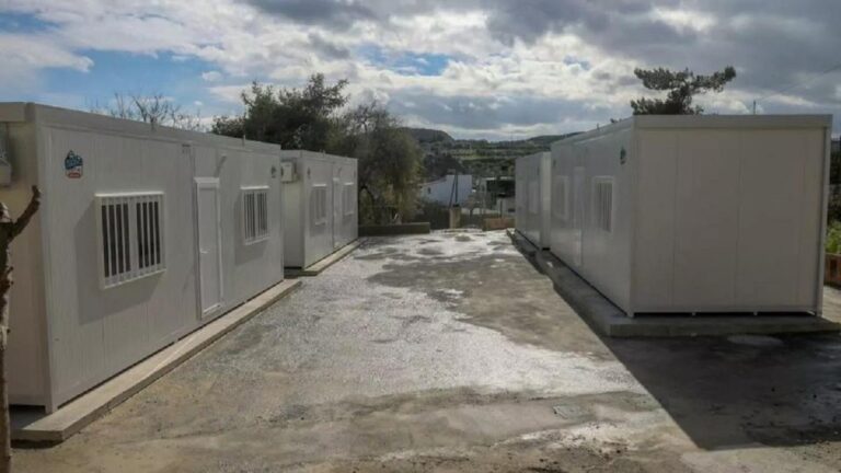 Ηράκλειο: Έκοψαν το ρεύμα στους σεισμόπληκτους του Ινίου λόγω οφειλής – Εντός της ημέρας η επανασύνδεση μετά τις αντιδράσεις