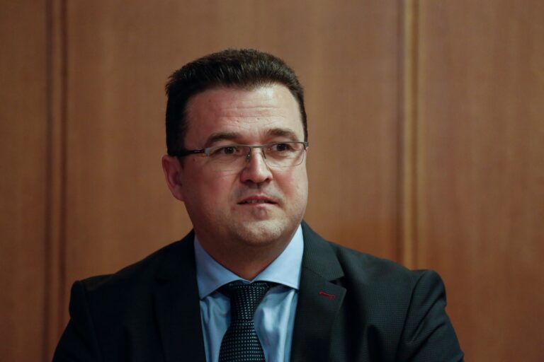 Περιοδεία σε περιοχές που πλήττονται από την ευλογιά από τον γγ ΥΠΑΑΤ, Γιώργο Στρατάκο