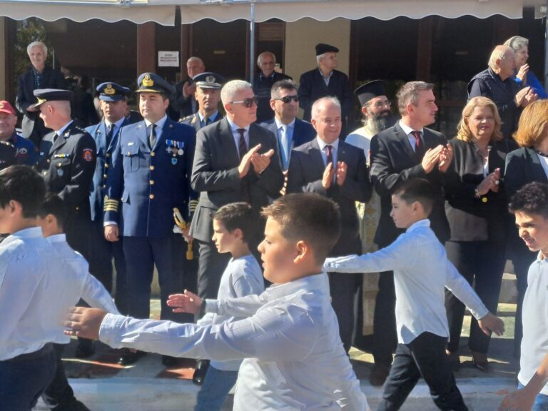 Δήμος Τεμπών: Με παρέλαση σε Μακρυχώρι και Συκούριο τιμήθηκε η εθνική επέτειος