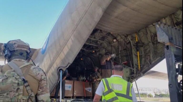 Ανθρωπιστική βοήθεια στον Λίβανο με C-130 απέστειλε η Ελλάδα