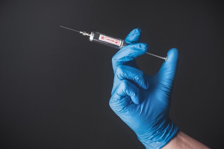 Το πρώτο mRNA εμβόλιο κατά του νοροϊού μπαίνει σε κλινική δοκιμή φάσης 3