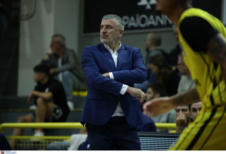 Greek Basket League: Την παραίτησή του ανακοίνωσε ο προπονητής του Αμαρουσίου Ν. Βετούλας μετά την ήττα από τον Πανιώνιο