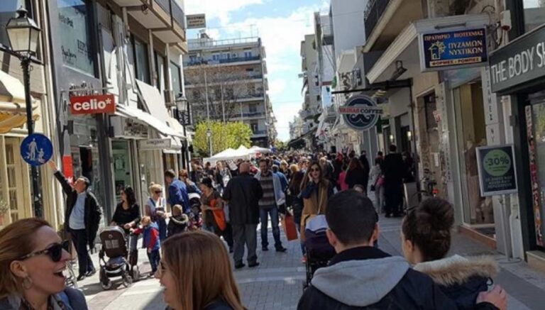 Απαγόρευση τροχοφόρων και αστυνόμευση στην οδό Ερμού ζητά ο Εμπορικός Σύλλογος Βόλου