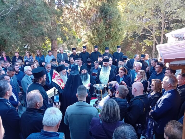 Παρουσία της Υπουργού Πολιτισμού Λ. Μενδώνη πραγματοποιήθηκαν τα θυρανοίξια  στον Ι.Ν. Αγίου Δημητρίου στο Ψήλωμα Καλαμπάκας
