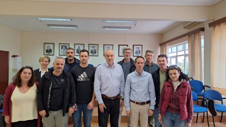 Συνάντηση του Δημάρχου Ελασσόνας με εκπαιδευτικούς πληροφορικής