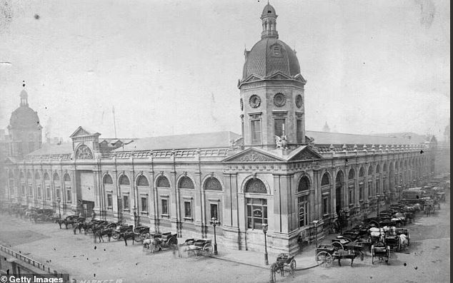 Λονδίνο: Τέλος εποχής για την κρεαταγορά Smithfield μετά από 800 χρόνια λειτουργίας