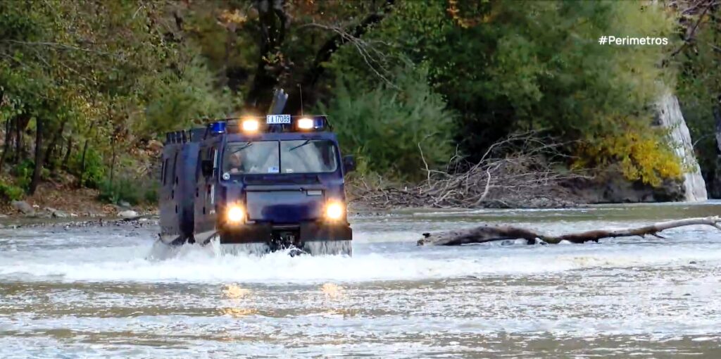 Τα ειδικά αμφίβια οχήματα της αστυνομίας …εν δράσει