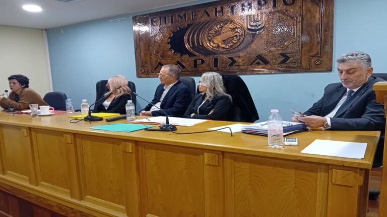 Λάρισα: Ενημέρωση επιχειρηματιών από την ΑΑΔΕ