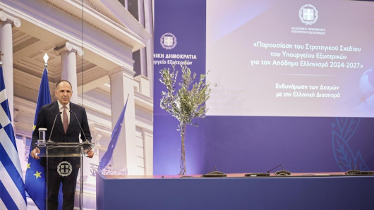 Γ. Γεραπετρίτης: «Δίνουμε το αληθές νόημα στο Σύνταγμα, φέρνουμε κοντά τους Έλληνες απανταχού»