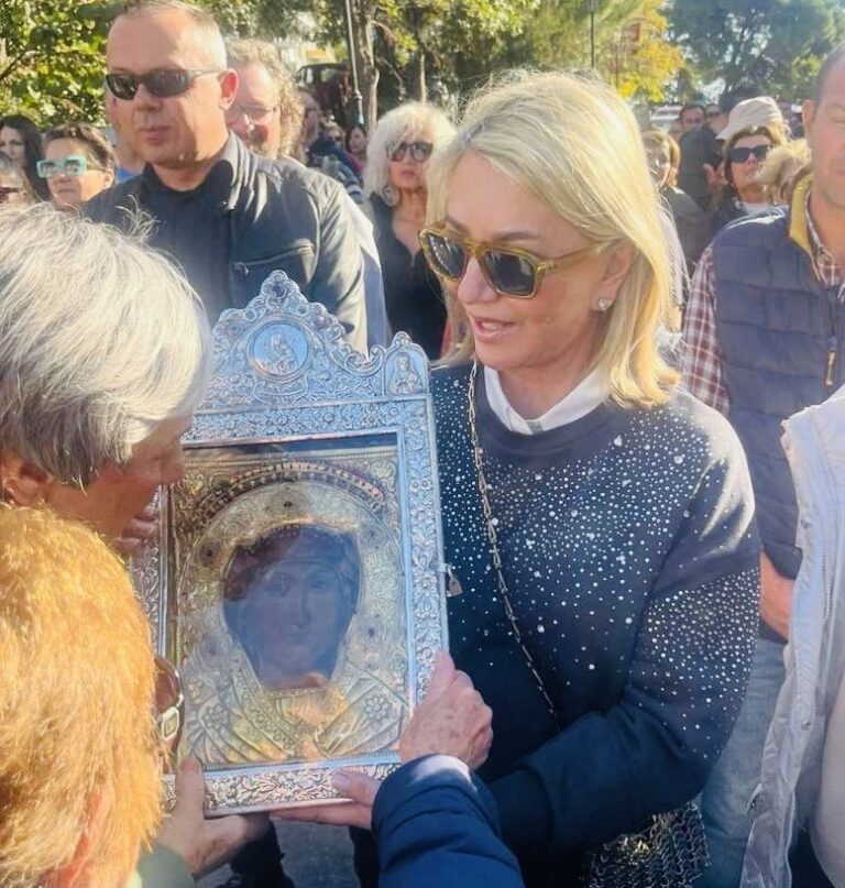 Σκιάθος: Στην γιορτή της πολιούχου Παναγίας Εικονίστριας βρέθηκε η υφυπουργός Παιδείας Ζ. Μακρή