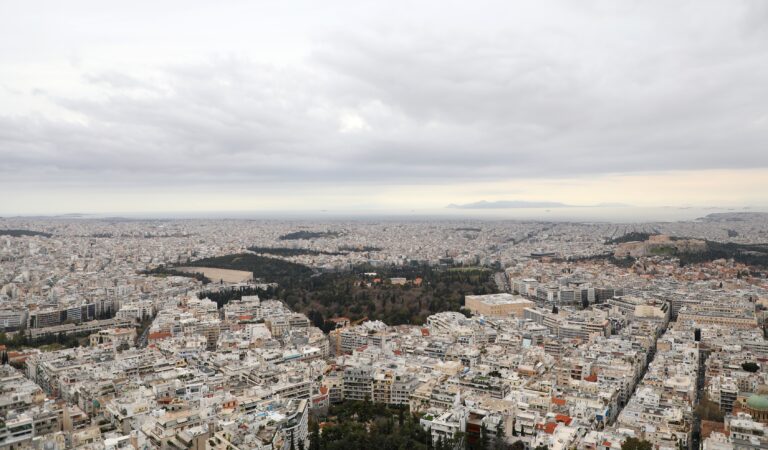 Ένθετο Οικονομία: Προγράμματα «Εξοικονομώ» – Αυξάνονται οι δικαιούχοι και οι χρηματοδοτήσεις