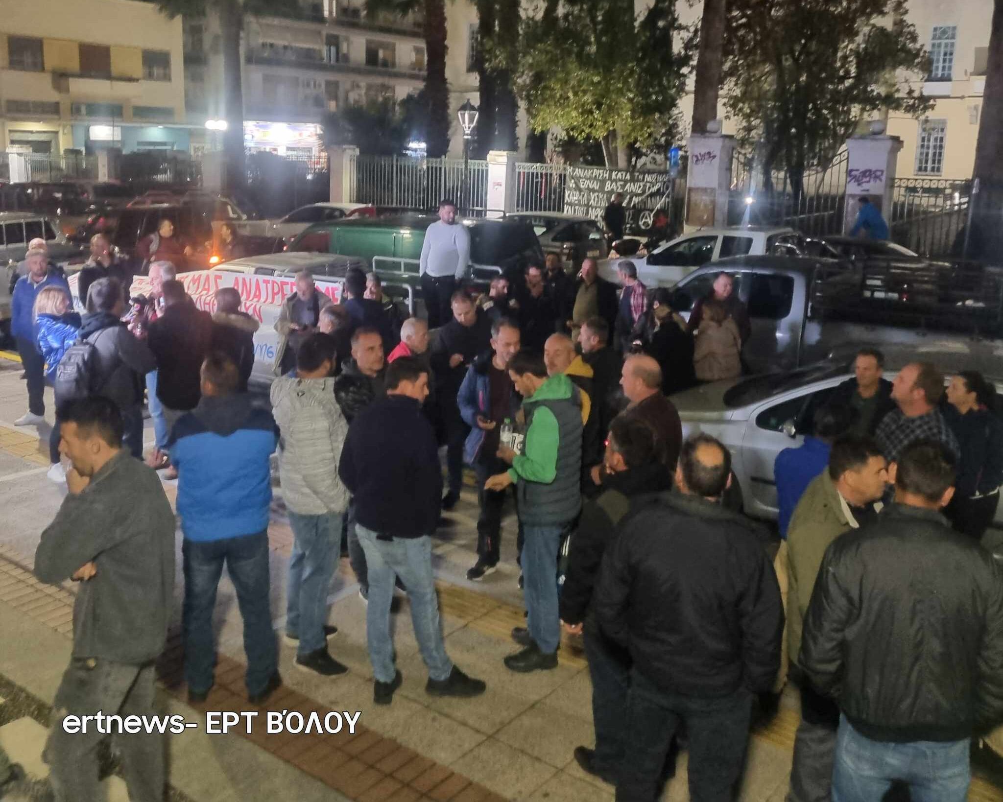Δυναμική κινητοποίηση από τους αγρότες του Πηλίου στο Βόλο (βίντεο)