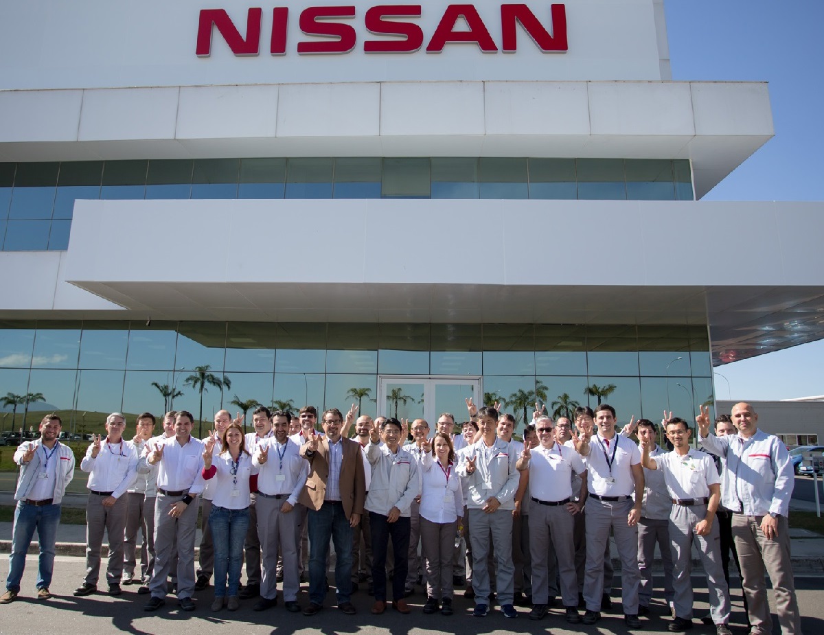 Nissan: Καταργεί 9.000 θέσεις εργασίας και μειώνει την παραγωγή της για να αντιμετωπίσει μείωση πωλήσεων