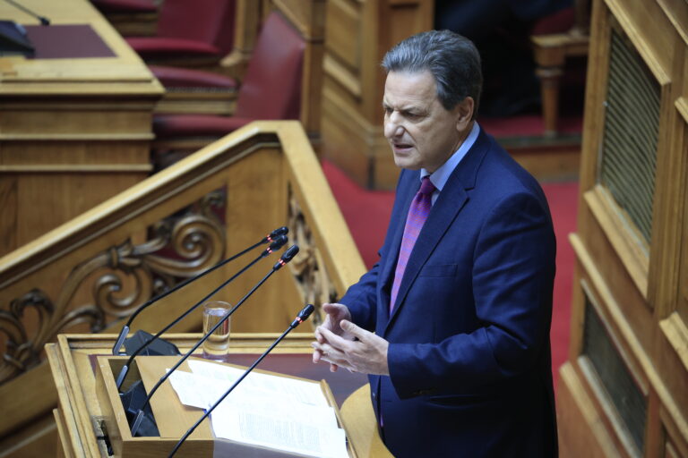 Θ. Σκυλακάκης: Στη διάρκεια του χειμώνα, κοινωνικό τιμολόγιο και πολύτεκνοι θα έχουν επιπλέον φθηνές κιλοβατώρες, εφόσον θερμαίνονται με ηλεκτρικό