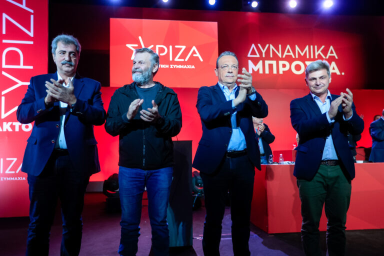 «Ώρα μηδέν» για τον ΣΥΡΙΖΑ εάν θα παραμείνει αξιωματική αντιπολίτευση – Μένει μέχρι να φύγει η Τζάκρη