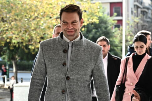 Στον Άρειο Πάγο ο Στέφανος Κασσελάκης: Κατέθεσε την ιδρυτική διακήρυξη του κόμματός του
