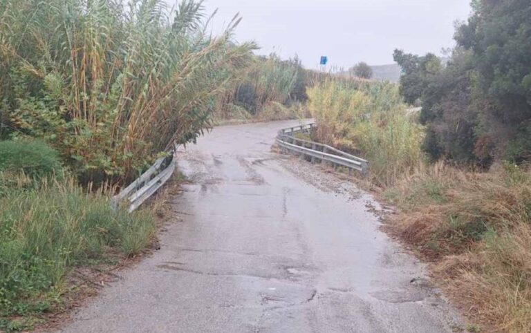 Αγ. Άννα Πύργου: Ζητούν γέφυρα “για να αποτραπεί σοβαρό ατύχημα”