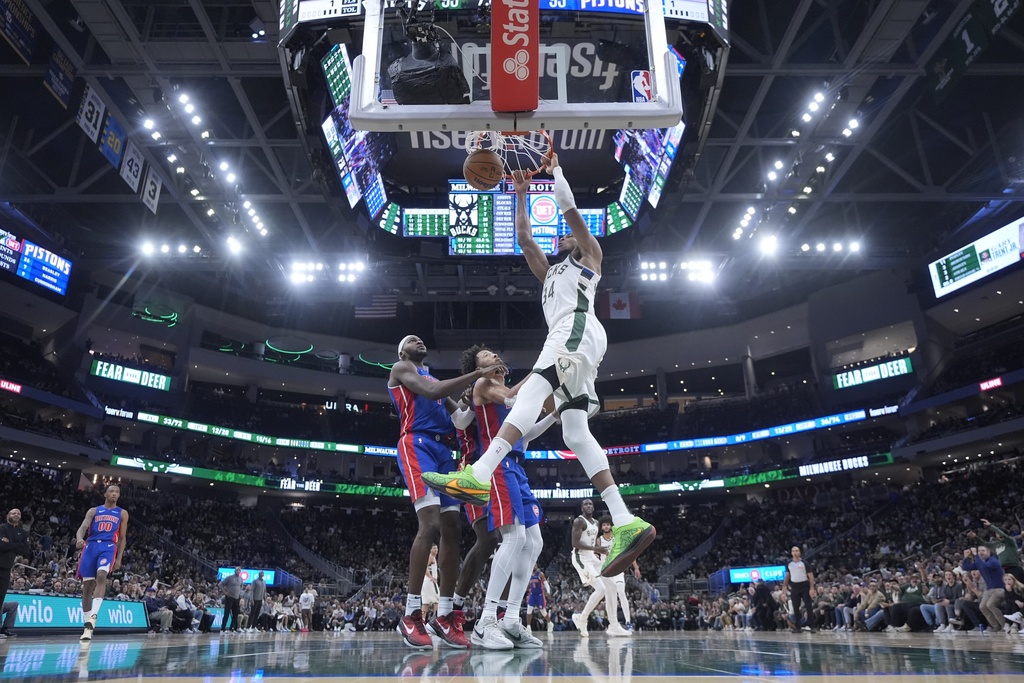 Pistons Bucks Basketball