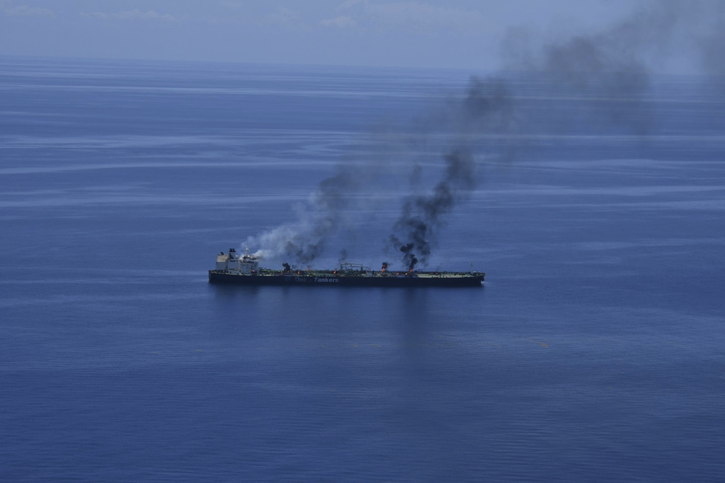 Ξεκίνησε η μεταφόρτωση των 150.000 τόνων πετρελαίου από το δεξαμενόπλοιο “Sounion” σε αγκυροβόλιο του Σουέζ