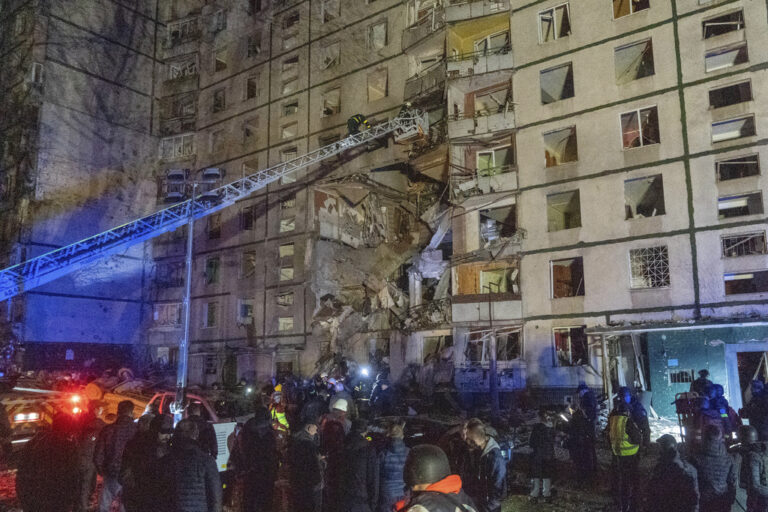 Χάρκοβο: Ένας νεκρός και 30 τραυματίες από ρωσικό πυραυλικό πλήγμα σε αστυνομικό τμήμα
