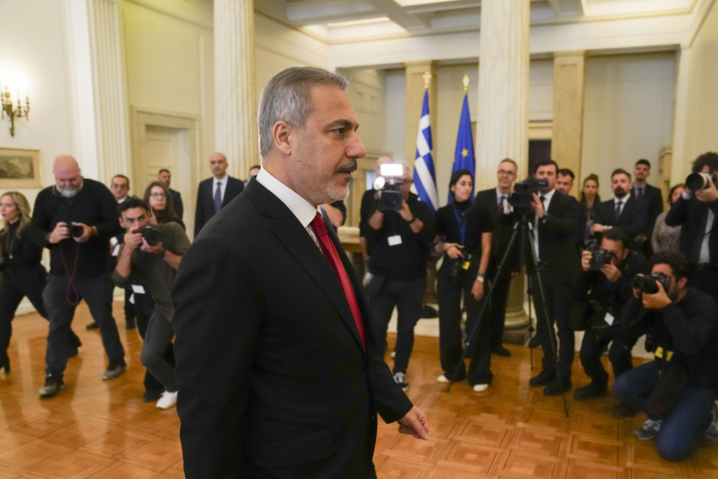 Χ. Φιντάν σε Γ. Γεραπετρίτη: Να μετατρέψουμε την αιώνια γειτονιά μας σε αιώνια φιλία
