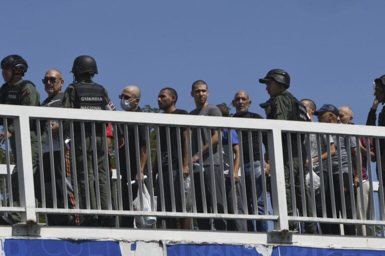 Βενεζουέλα: Μετεκλογική κρίση – Αποφυλακίζονται «225 κρατούμενοι»