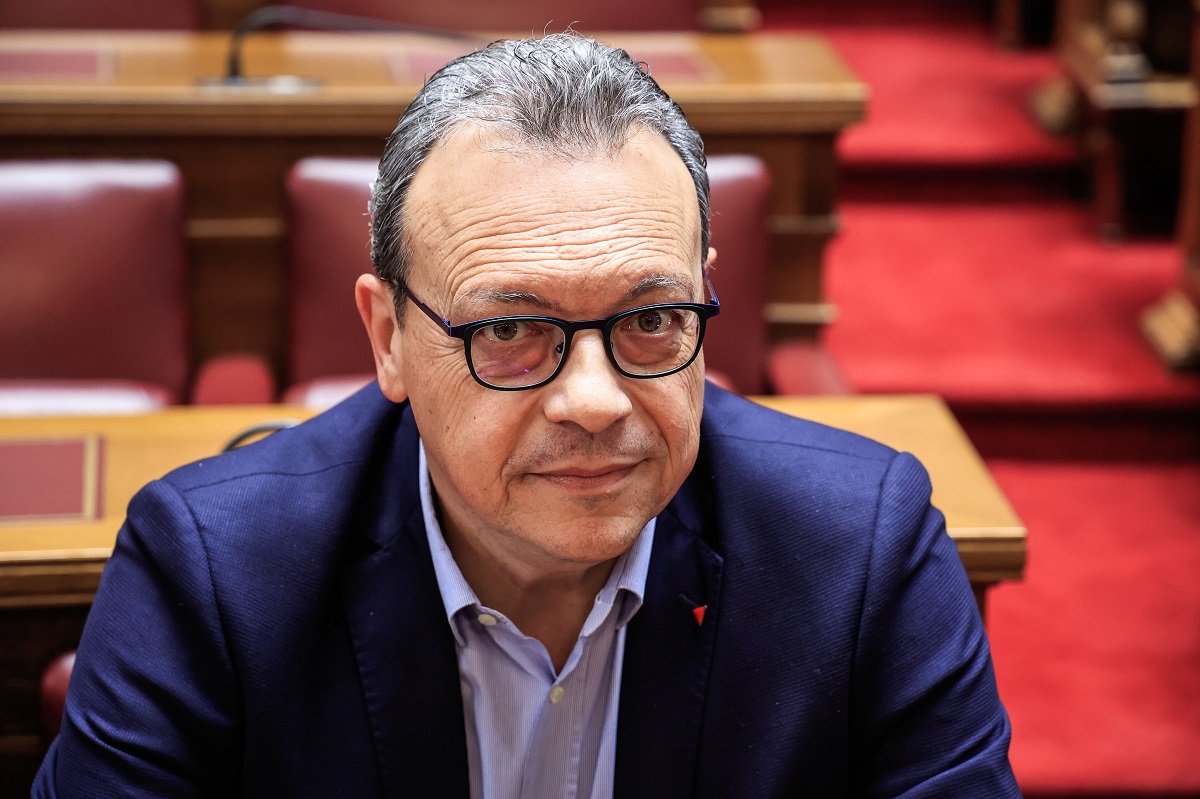 Σ. Φάμελλος: Ο κ. Μητσοτάκης να απολογηθεί στον ελληνικό λαό και να ακολουθήσει το παράδειγμα του Σέρβου ομολόγου του