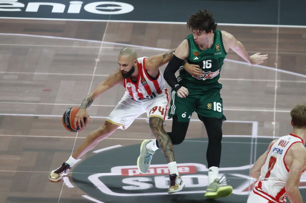 Euroleague: Με εκτελεστή τον Φουρνιέ ο Oλυμπιακός θριάμβευσε στο ΟΑΚΑ επί του Παναθηναϊκού σε ματς βγαλμένο από το ΝΒΑ
