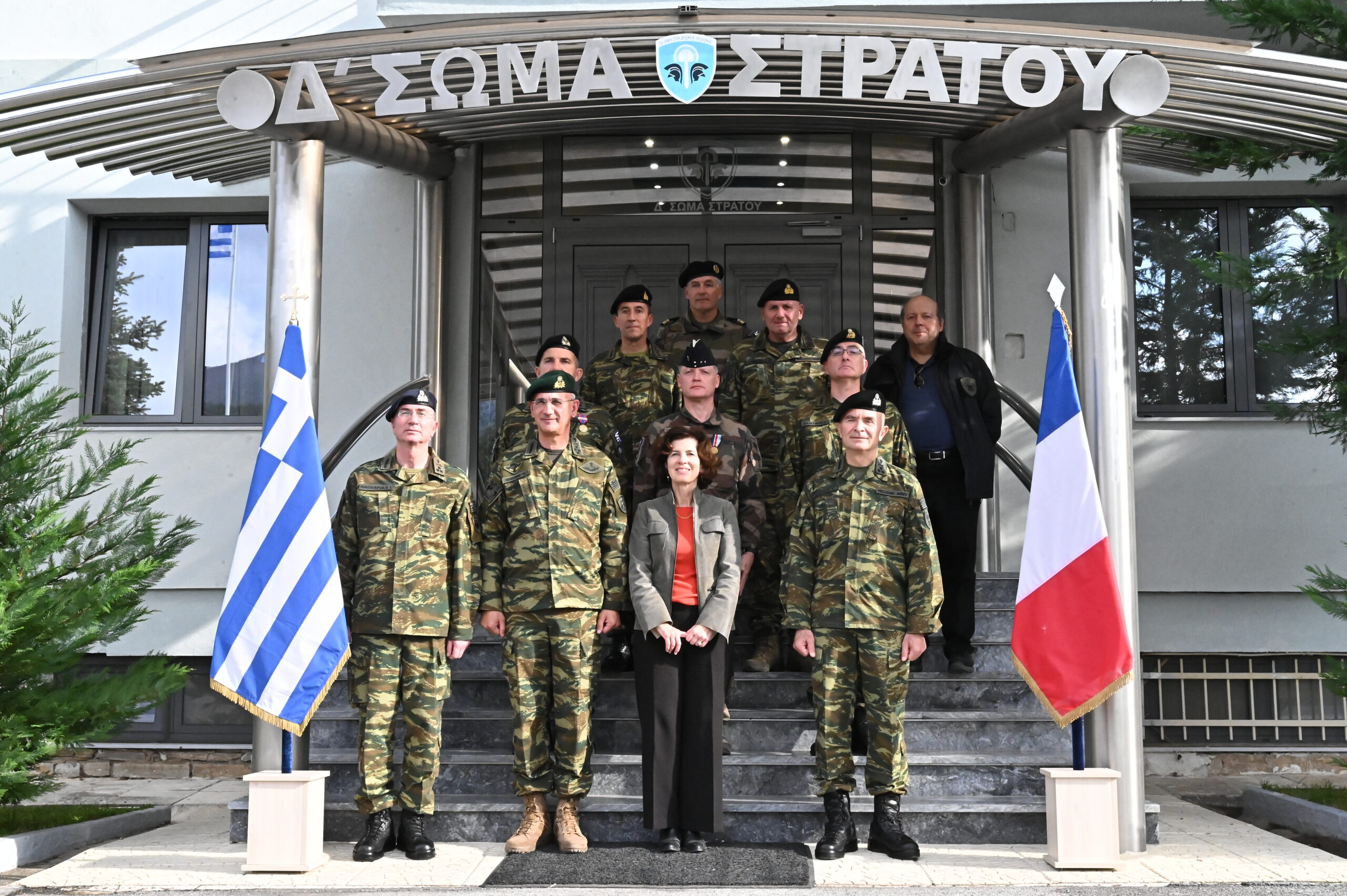 ΓΕΣ: Υπογραφή κοινής επιστολής προθέσεων μεταξύ της XXV Τεθωρακισμένης Ταξιαρχίας και της 7ης Τεθωρακισμένης Γαλλικής Ταξιαρχίας
