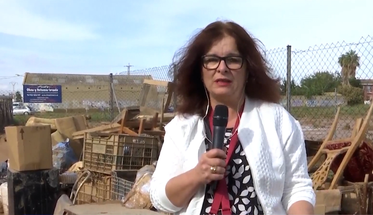 Τo ΕΡΤΝews στη Βαλένθια: Συνεχίζονται οι προσπάθειες των σωστικών συνεργείων – Τόνοι λάσπης και εικόνες καταστροφής σε υποδομές