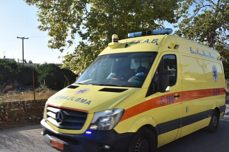 Αιγάλεω: Ανατροπή μοτοσικλέτας στην Π. Ράλλη – Σε σοβαρή κατάσταση στο Γενικό Νοσοκομείο Νίκαιας ο νεαρός αναβάτης
