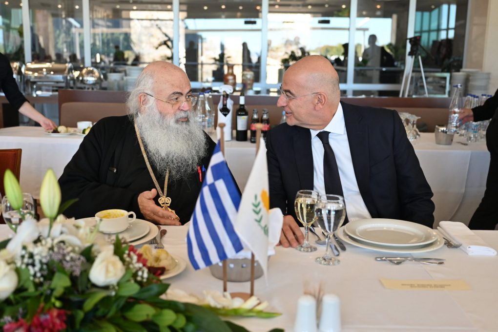 Σέρρες: Συνάντηση Νίκου Δένδια με τον Αρχιεπίσκοπο Κύπρου κ.κ. Γεώργιο (βίντεο)