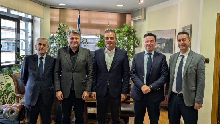 Επίσκεψη του Δ.Σ. της Συνεταιριστικής Τράπεζας Καρδίτσας στον δήμαρχο Λαρισαίων