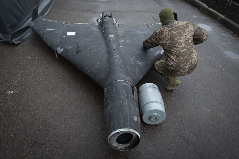 Ρωσία: Ανακοίνωσε πως κατέστρεψε 10 drones της Ουκρανίας τη νύχτα πάνω από την Κριμαία