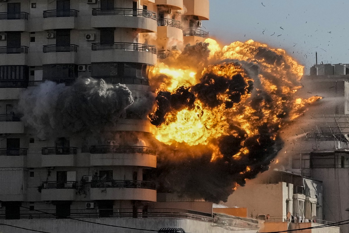 Ισραηλινό πλήγμα στην κεντρική Βηρυτό με τουλάχιστον 11 νεκρούς – Στόχος υψηλόβαθμο στέλεχος της Χεζμπολάχ