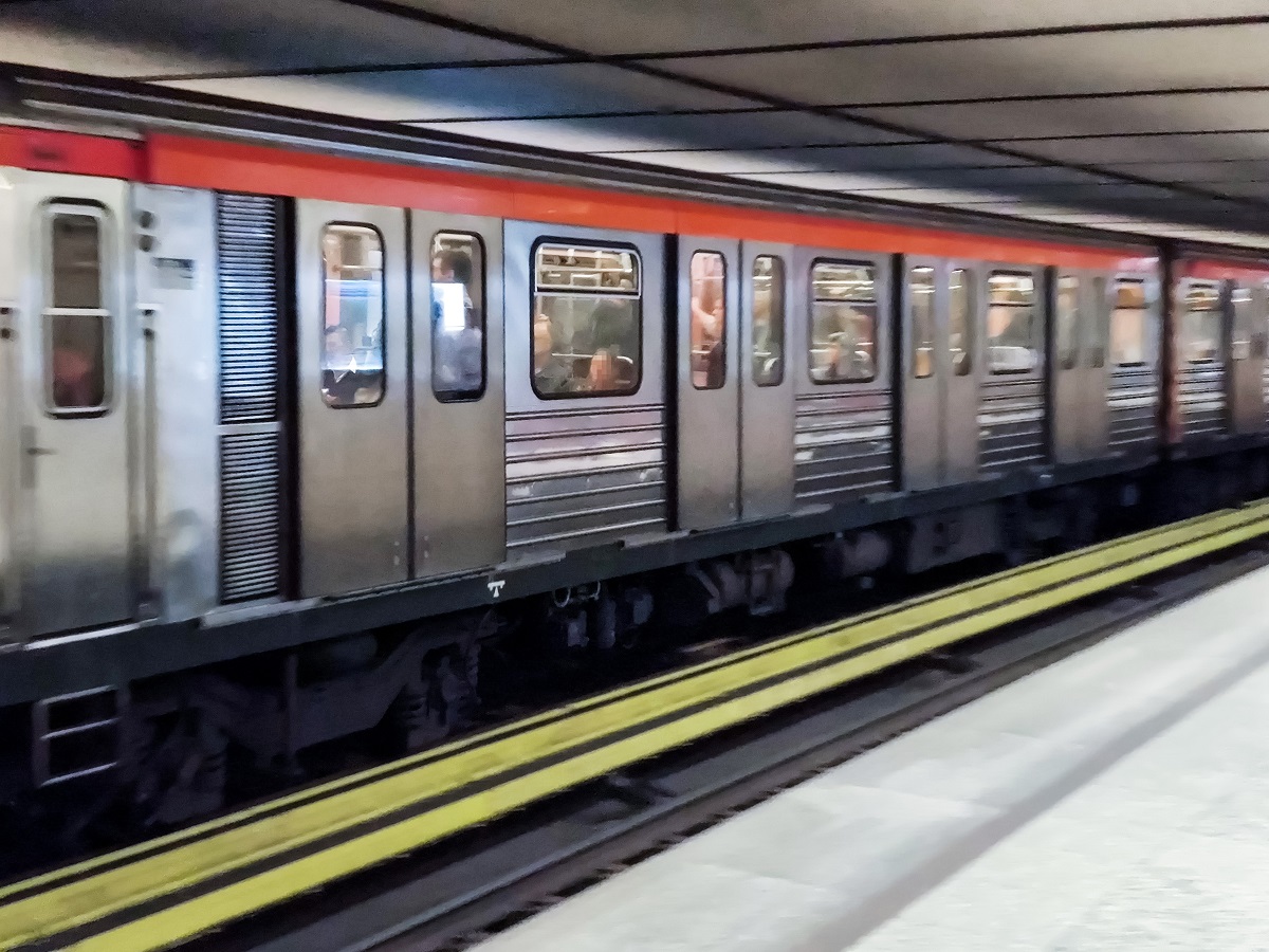 Αύξηση εσόδων από τις πωλήσεις προϊόντων κομίστρων τον Οκτώβριο και έλεγχοι για εισιτηριοδιαφυγή στις σταθερές Συγκοινωνίες