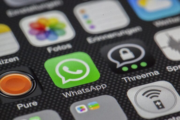 Ένθετο  Social Media: Πώς θα προστατευτούμε από μηνύματα ηλεκτρονικού ψαρέματος στο “WhatsApp”
