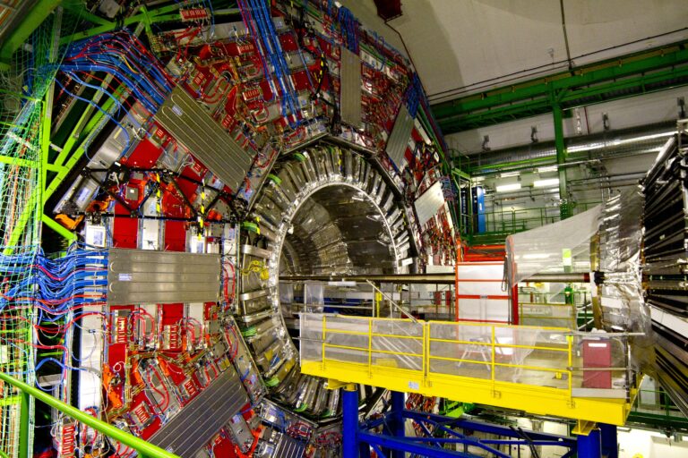 70 Χρόνια CERN: Όταν η επιστήμη γράφει ιστορία με ελληνική υπογραφή