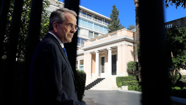 Οι αντιδράσεις των κομμάτων της αντιπολίτευσης στον απόηχο της διαγραφής Σαμαρά