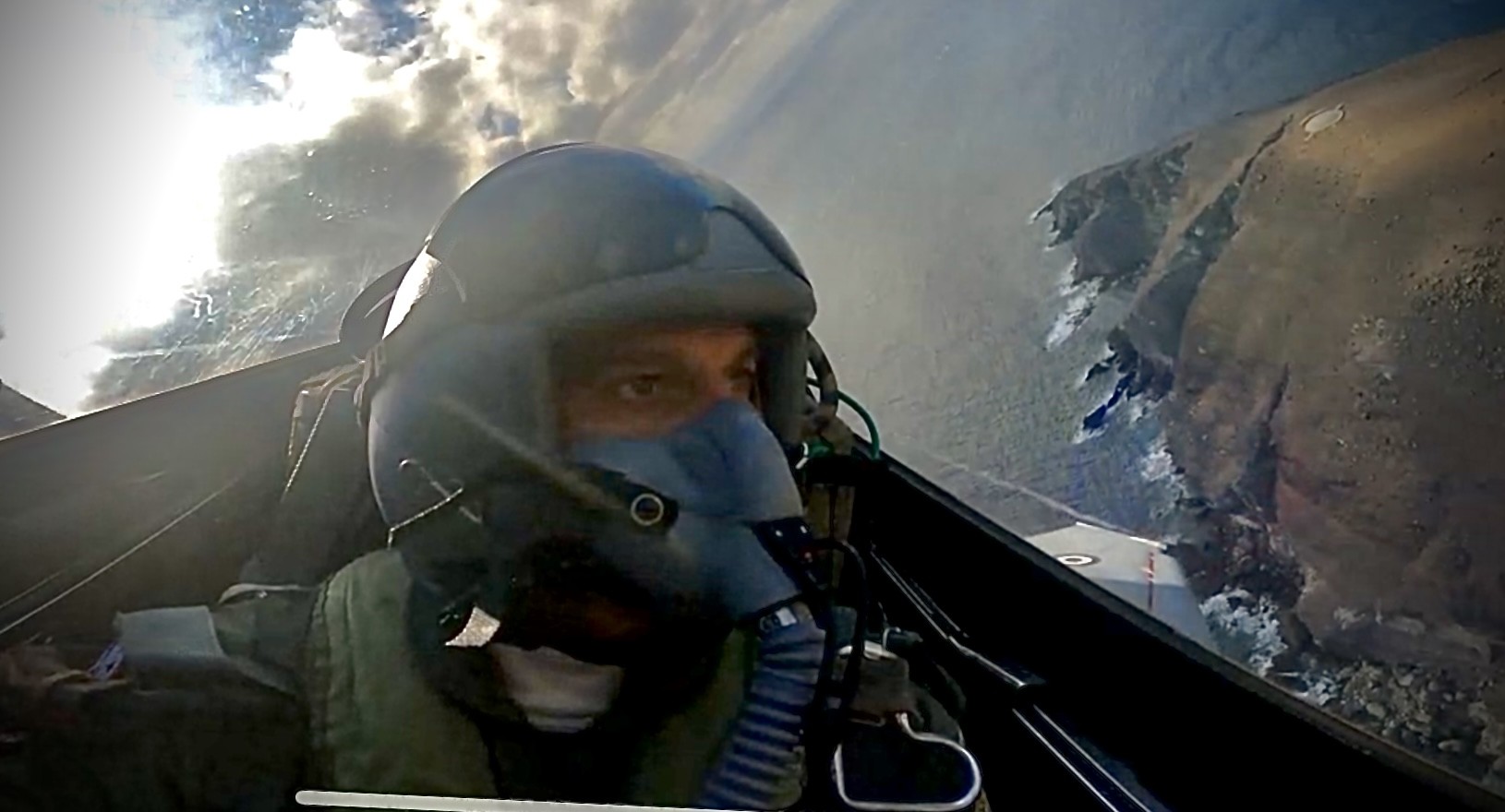 Το EΡΤnews για 55 λεπτά στο θρυλικό cockpit του F4 Phantom AUP – Δείτε το μαχητικό που μετρά 50 χρόνια αεροπορικής ιστορίας (video)