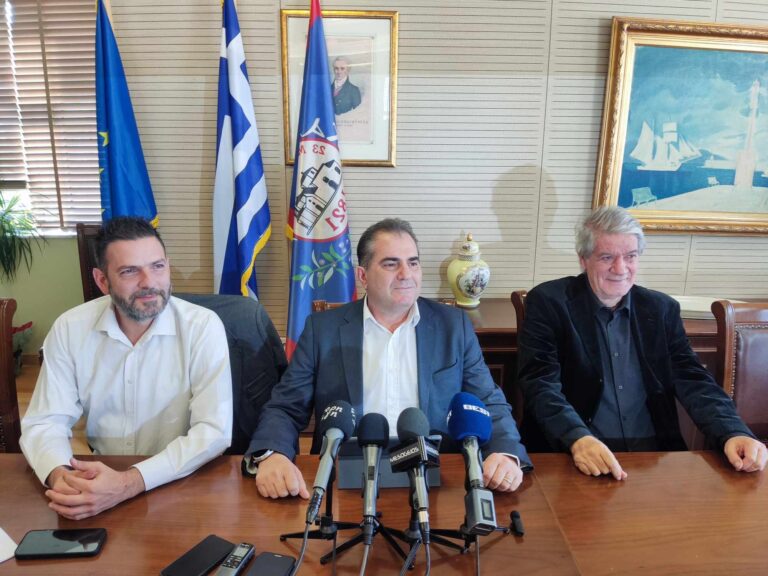 Καλαμάτα: Παρουσιάστηκε επίσημα ο καλλιτεχνικός διευθυντής του ΔΗΠΕΘΕΚ Φ. Σοφιανός (video)
