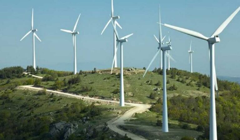 Αιολική ενέργεια: Έργα μεγάλης κλίμακας – Επένδυση ένα δισ. δολάρια από την Amazon με συγχρηματοδότηση από Εθνική και Ταμείο Ανάκαμψης
