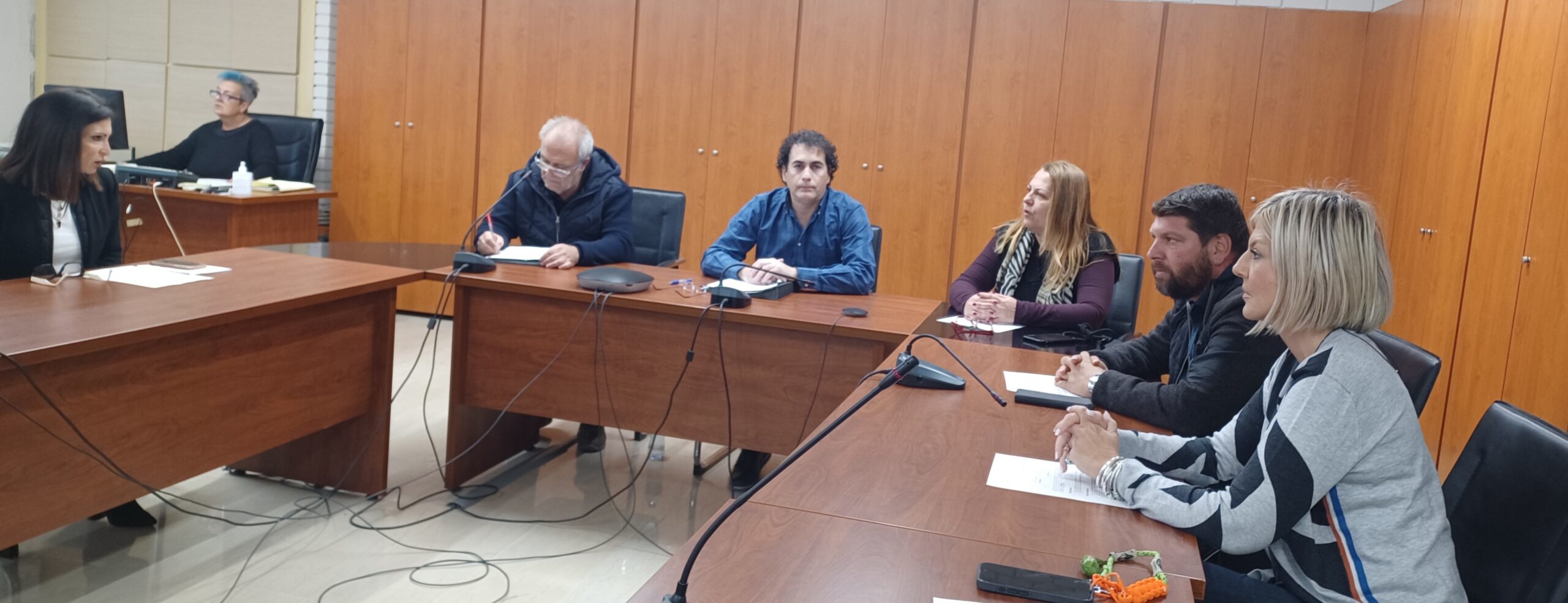 ΣΥΝΕΔΡΙΑΣΗ