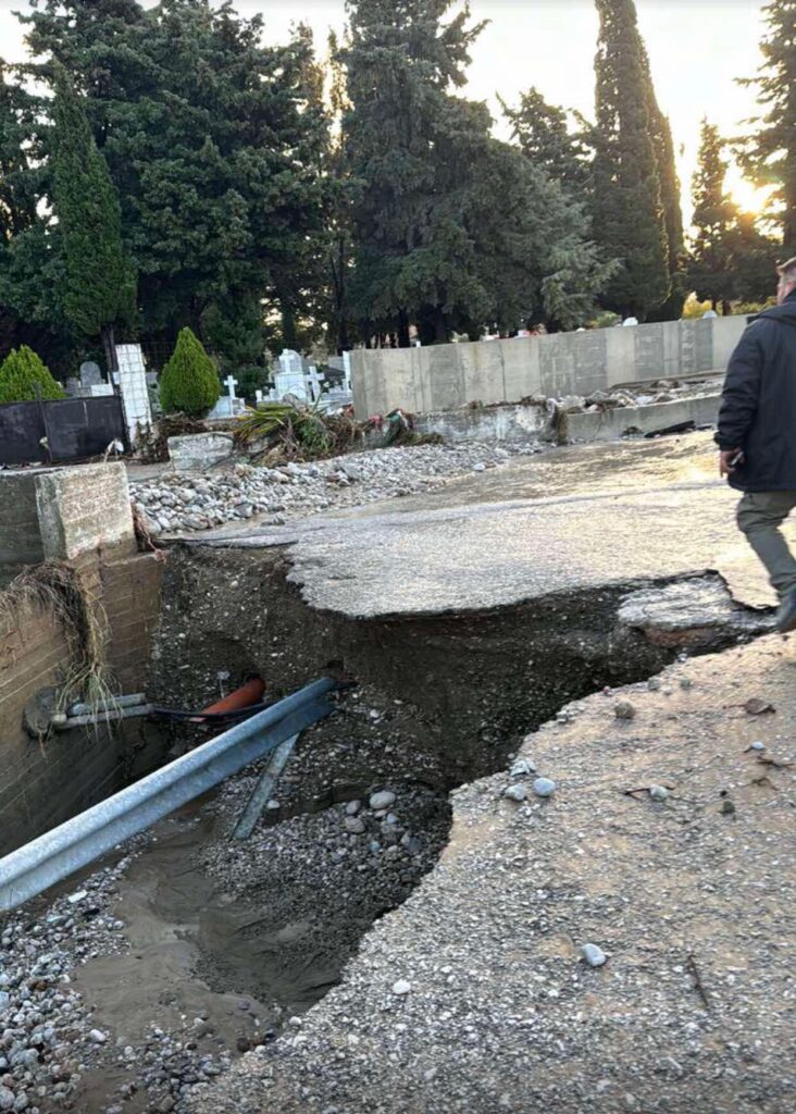 Τεράστια προβλήματα προκάλεσε η «Bora» στη Ρόδο