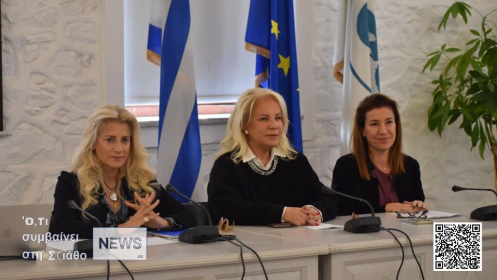 Εγκαινιάστηκε ο ισόπεδος κυκλικός κόμβος στη θέση “Ακρόπολη” της Σκιάθου