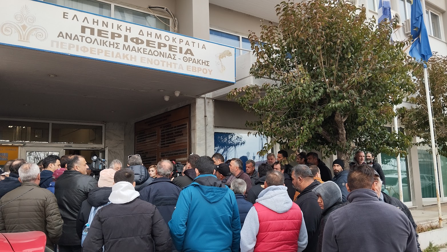 Αλεξανδρούπολη: Διαμαρτυρία και ψήφισμα κτηνοτρόφων στα γραφεία της ΠΑΜΘ – Αρνήθηκε να συμμετάσχει ο τοπικός σύλλογος