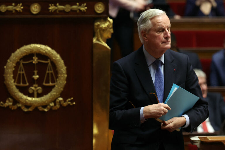 «Ώρα μηδέν» για τη γαλλική κυβέρνηση: Σε εξέλιξη η ψηφοφορία για την πρόταση μομφής – Live οι εξελίξεις από το ΕΡΤNews
