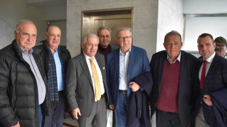 Ο δήμος Καστοριάς τίμησε τον πρόεδρο της Κ.Ε.Δ.Ε. και δήμαρχο Αμπελοκήπων-Μενεμένης Λάζαρο Κυρίζογλου