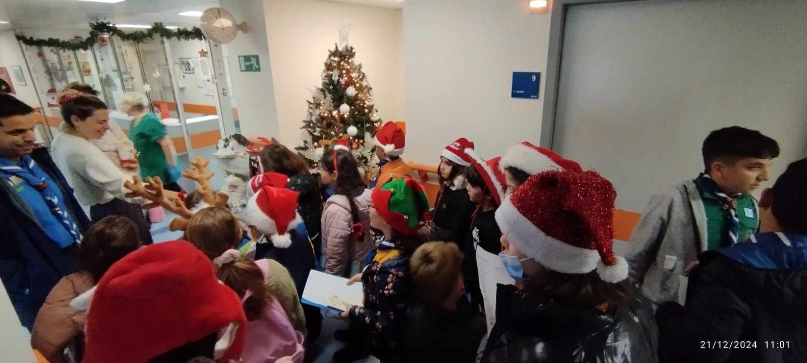 Έδωσαν χαρά στα παιδιά που νοσηλεύονται, τα λυκόπουλα του 3ου Συστήματος Προσκόπων Χανίων (video)